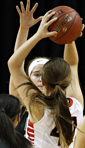 Sioux City West vs Mason City CNOS Basketball Classic 011015